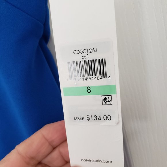 Dress - Picture 3 of 4